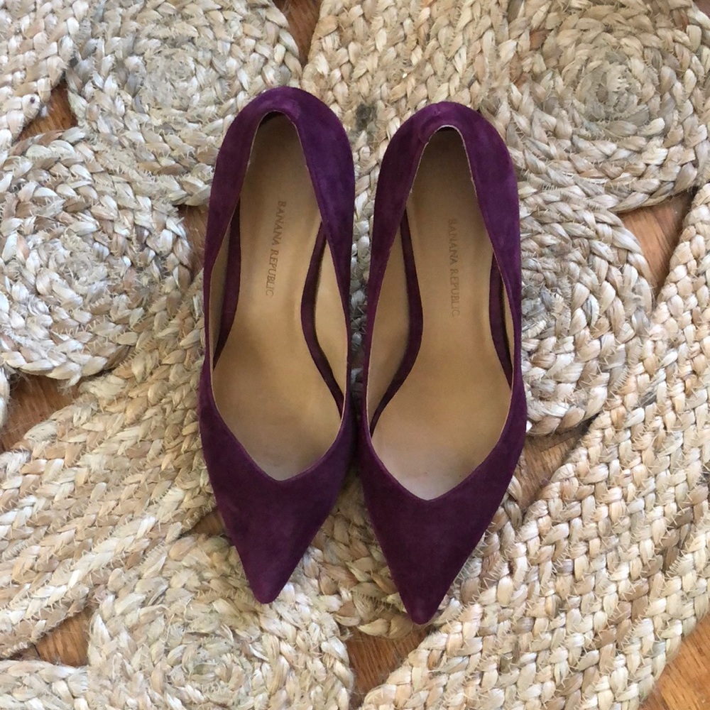 Banana Republic Burgundy Heels